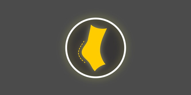 Icône jaune et blanche avec un talon de pied à l’intérieur d’un cercle, sur fond gris foncé, représentant la réduction des frottements et des irritations.
